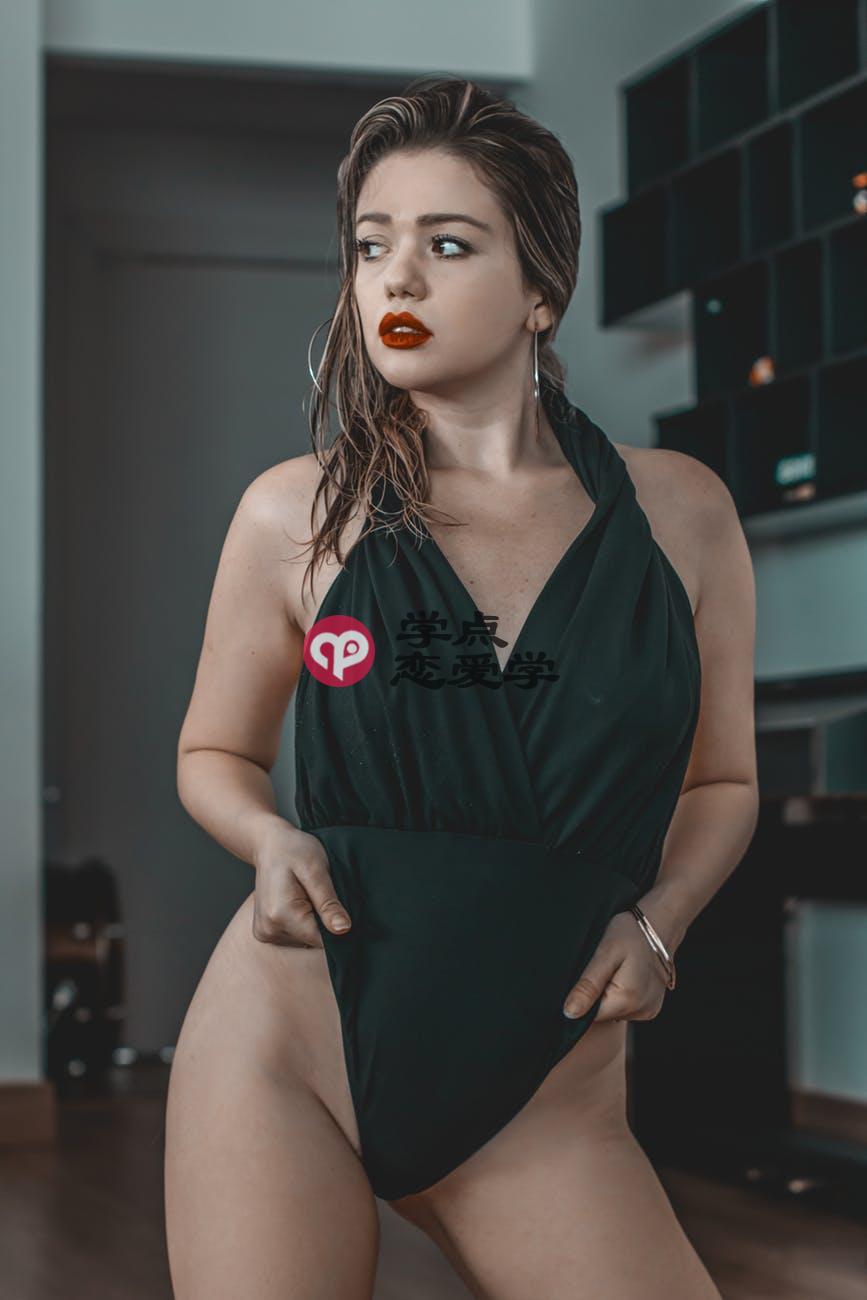 怎样追女生？女人这些“寂寞难耐”的时候最好追