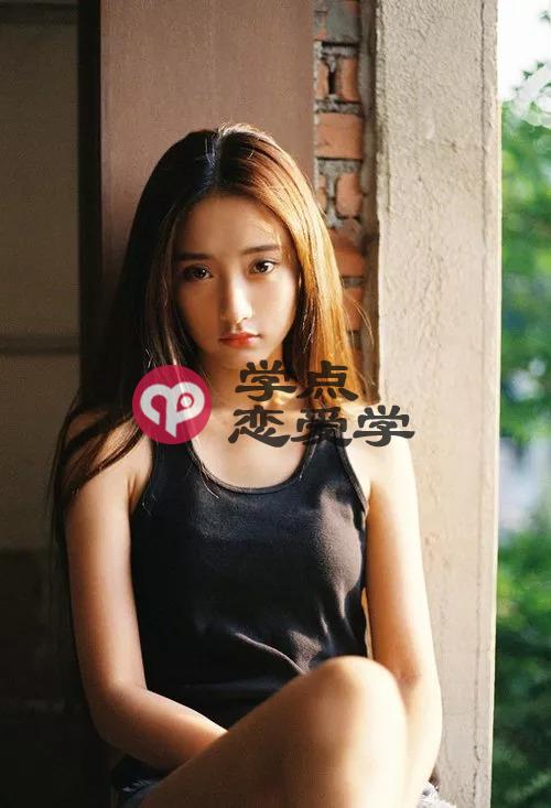 追女生时有这些行为，你就是求着她把你当备胎第二张