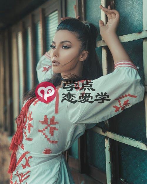 追女生时，女生这些行为，明摆着要倒追你啊第二张