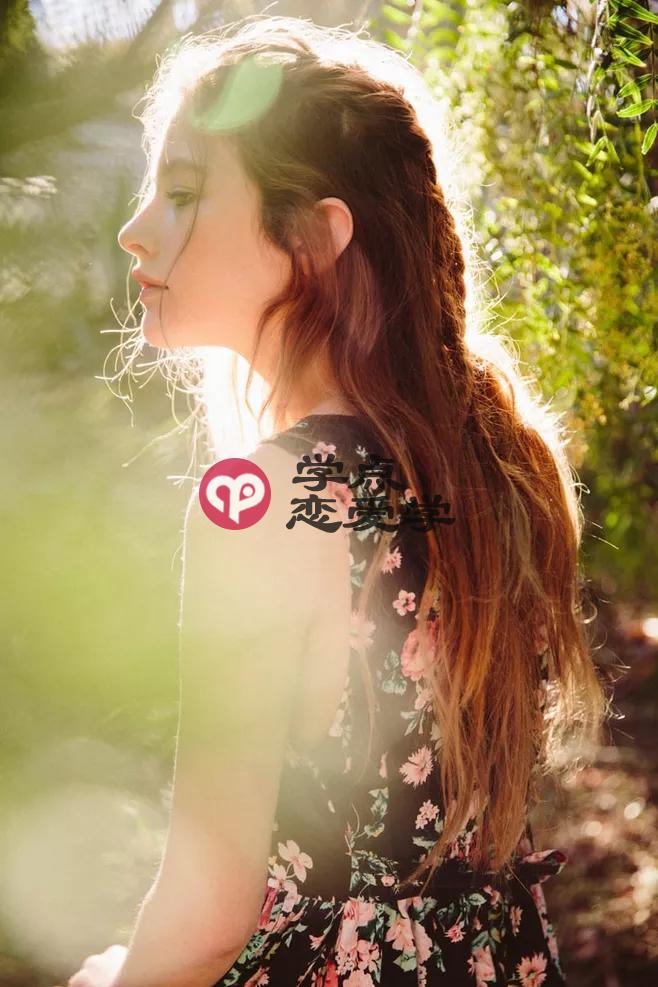 “女生说做朋友你还追吗？”“哪对情侣不是从朋友过来的？”第二张