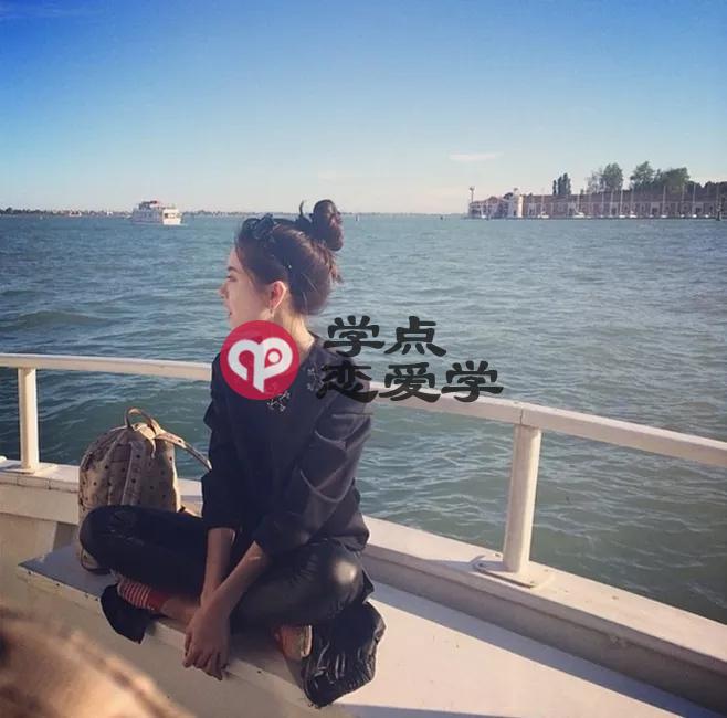 女生喜欢你的三个暗示，错过比掉钱还难受第二张