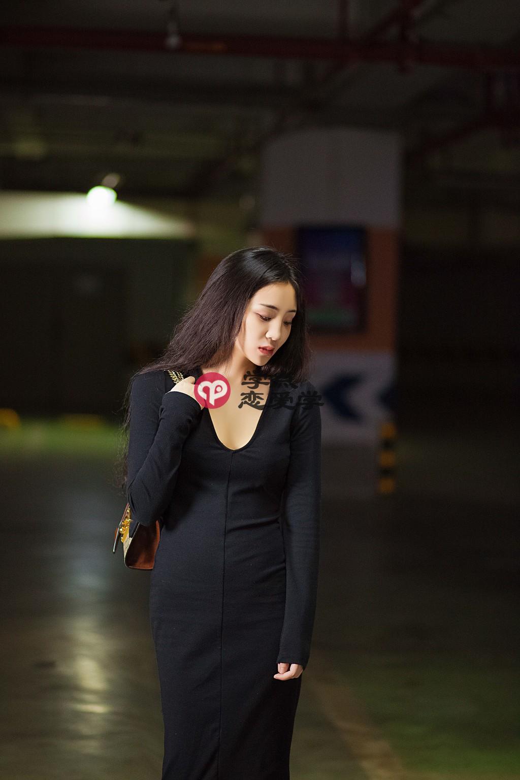 动情了，女人把三处隐私给你看，就是动情了