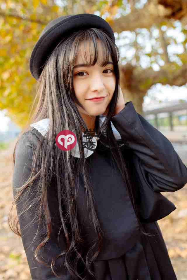 一个女孩子喜欢你会有什么表现？