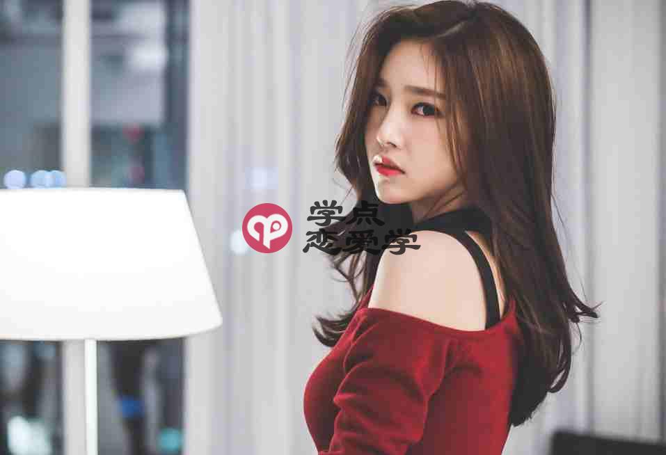 初次见面送女孩什么礼物不会唐突？