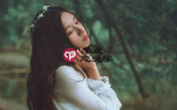 陌陌聊天撩人套路 4个套路撩人很简单