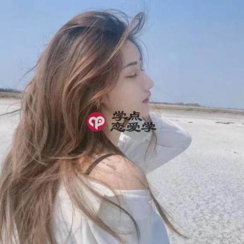 最强撩妹套路对话100句，句句都能聊到女生心动