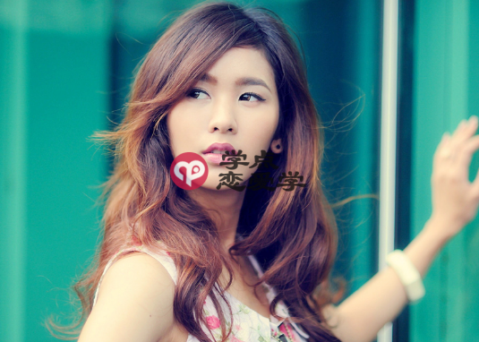 女生来大姨男生咋关心