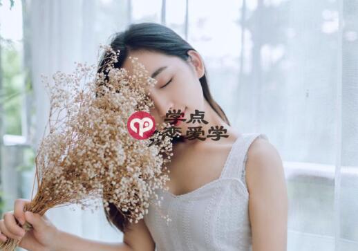 幽默的约女生吃饭话术