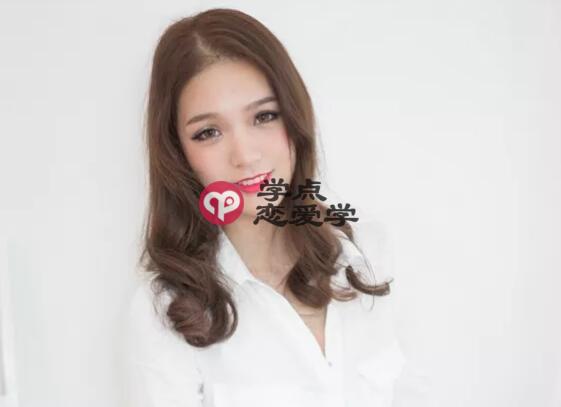 和女生约会，先从告别猪队友开始