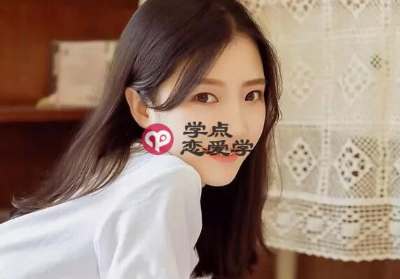 和男生第一次约会聊天技巧 让男生主动下次约你