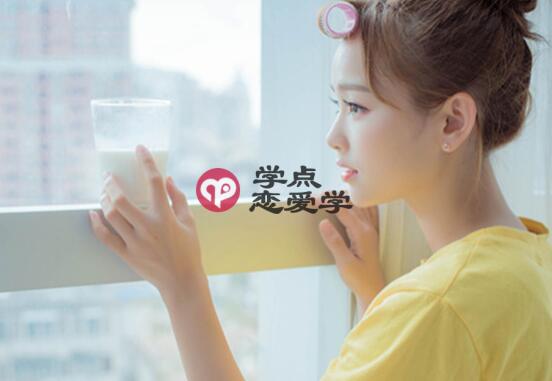 和女生约会刚见面说什么