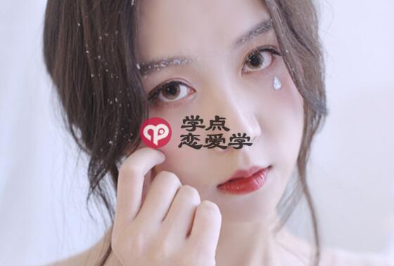 和女生约会，女生带闺蜜赴约是不是没戏了