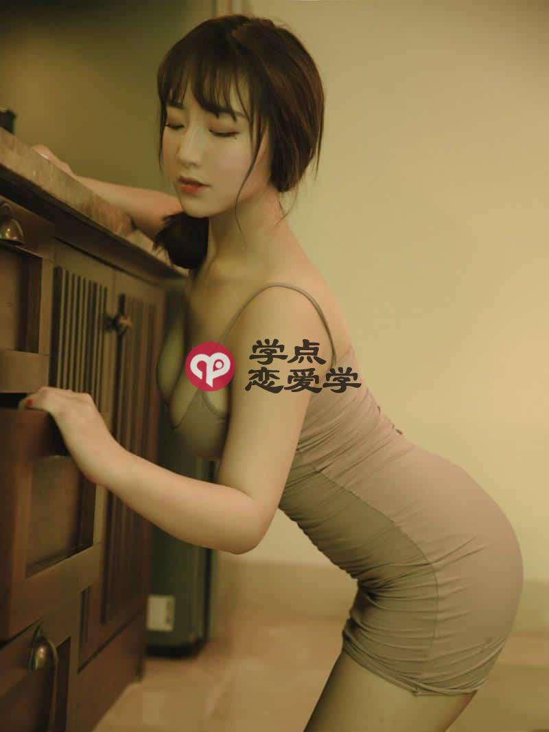 撩人搭讪开场白，三招搞定她！